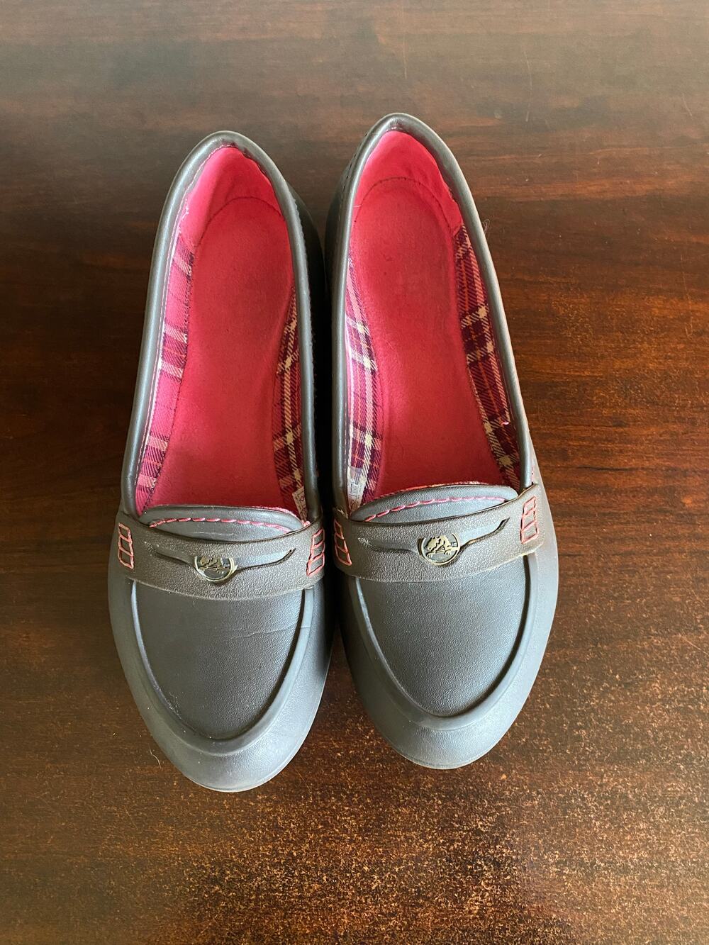 CROCS Women's Pink & Brown Slip On Penny Loafers 9